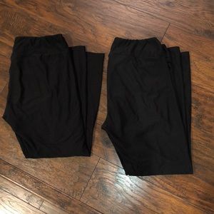2 SOLID BLACK LULAROE TC LEGGINGS